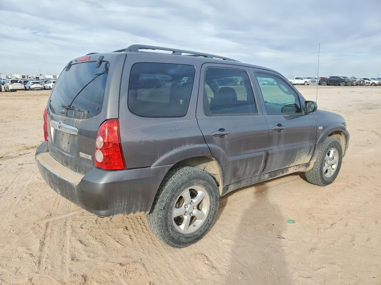 2005 Mazda Tribute s