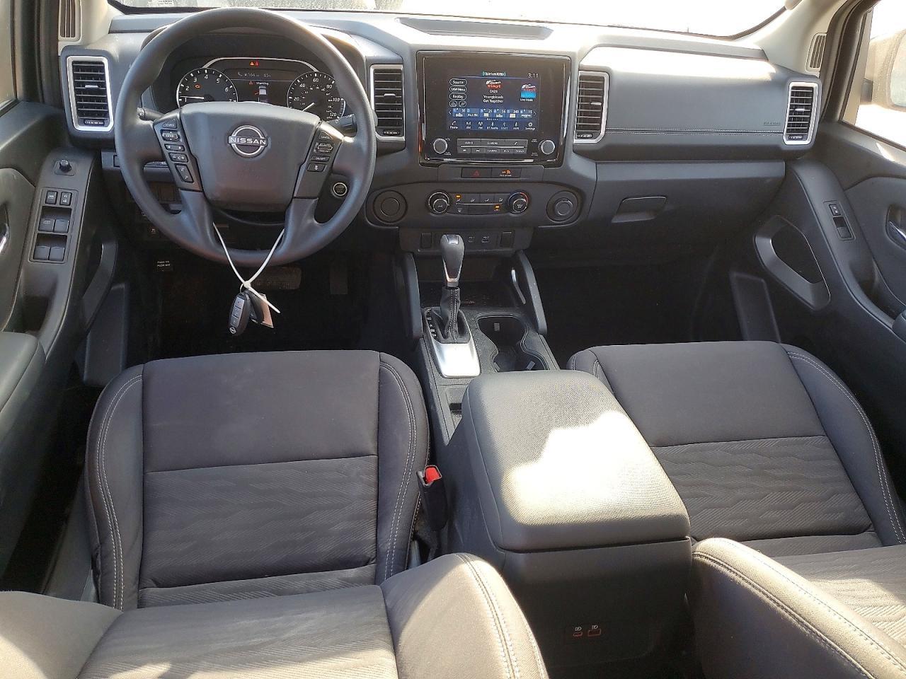 2023 Nissan Frontier s