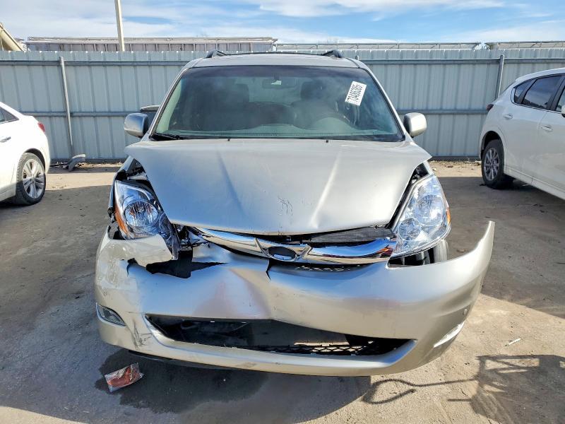 2007 Toyota Sienna xle Limited 7-passenger