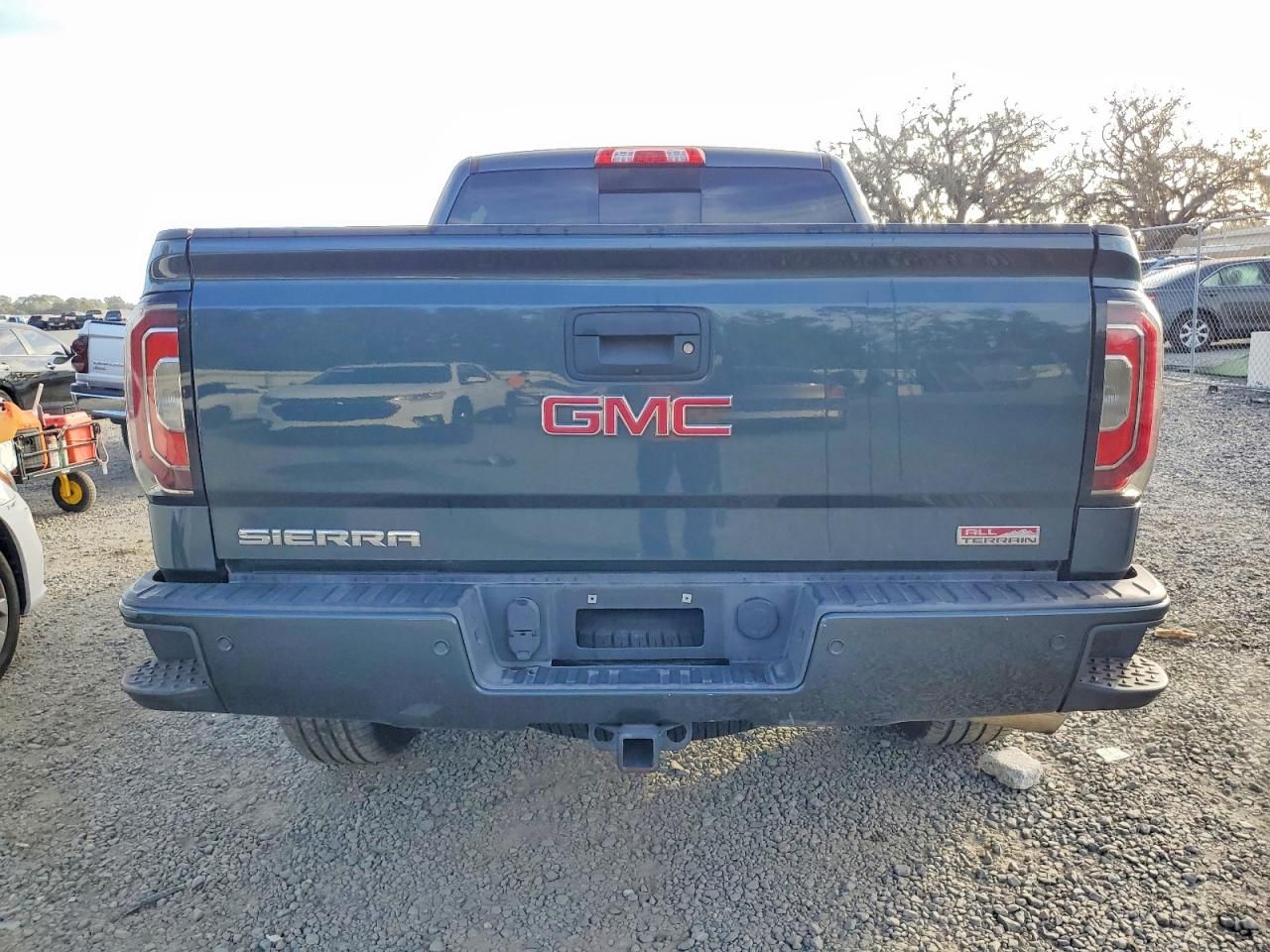 2017 GMC Sierra K1500 slt