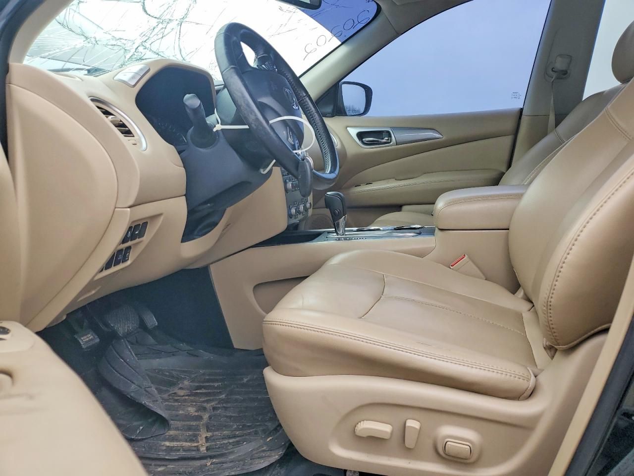 2019 Nissan Pathfinder s