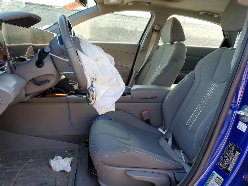 2024 Hyundai Elantra sel