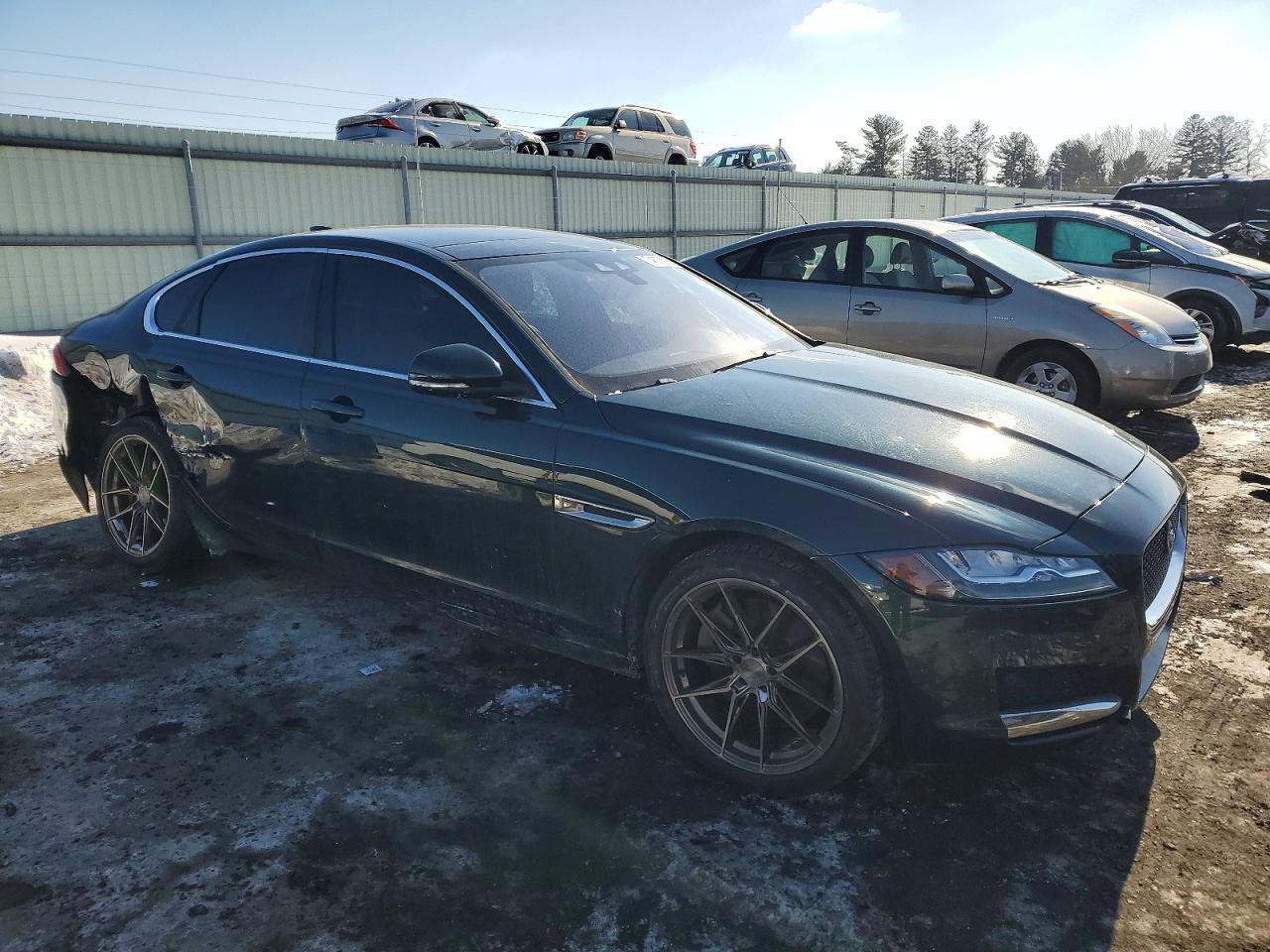 2016 Jaguar Xf Prestige