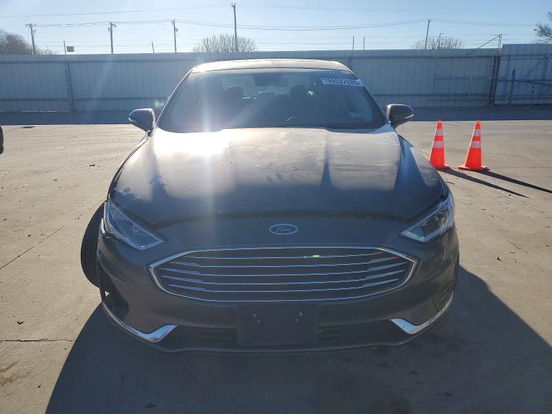 2019 Ford Fusion sel