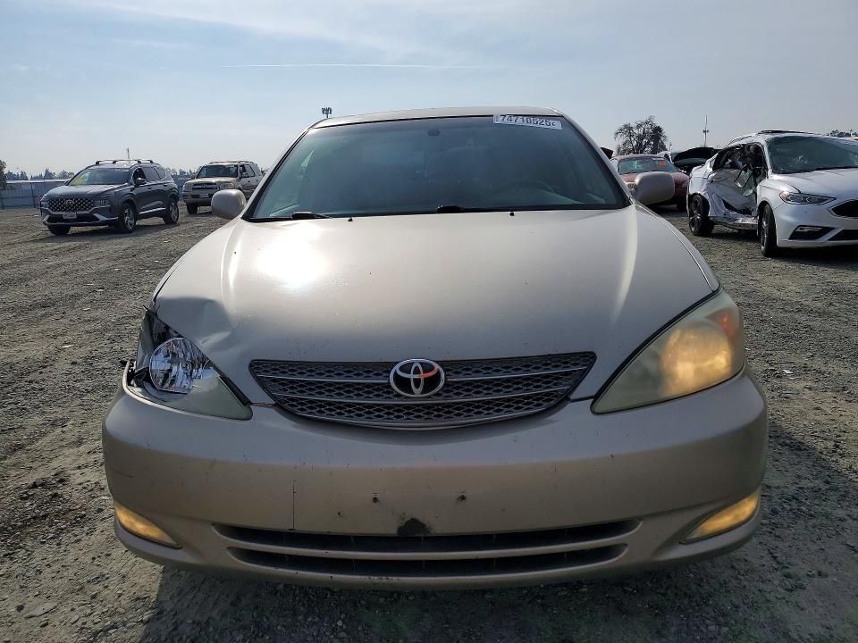 2003 Toyota Camry le