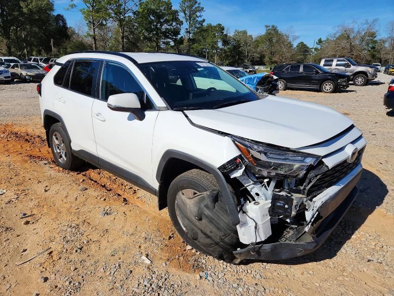 2022 Toyota Rav4 xle
