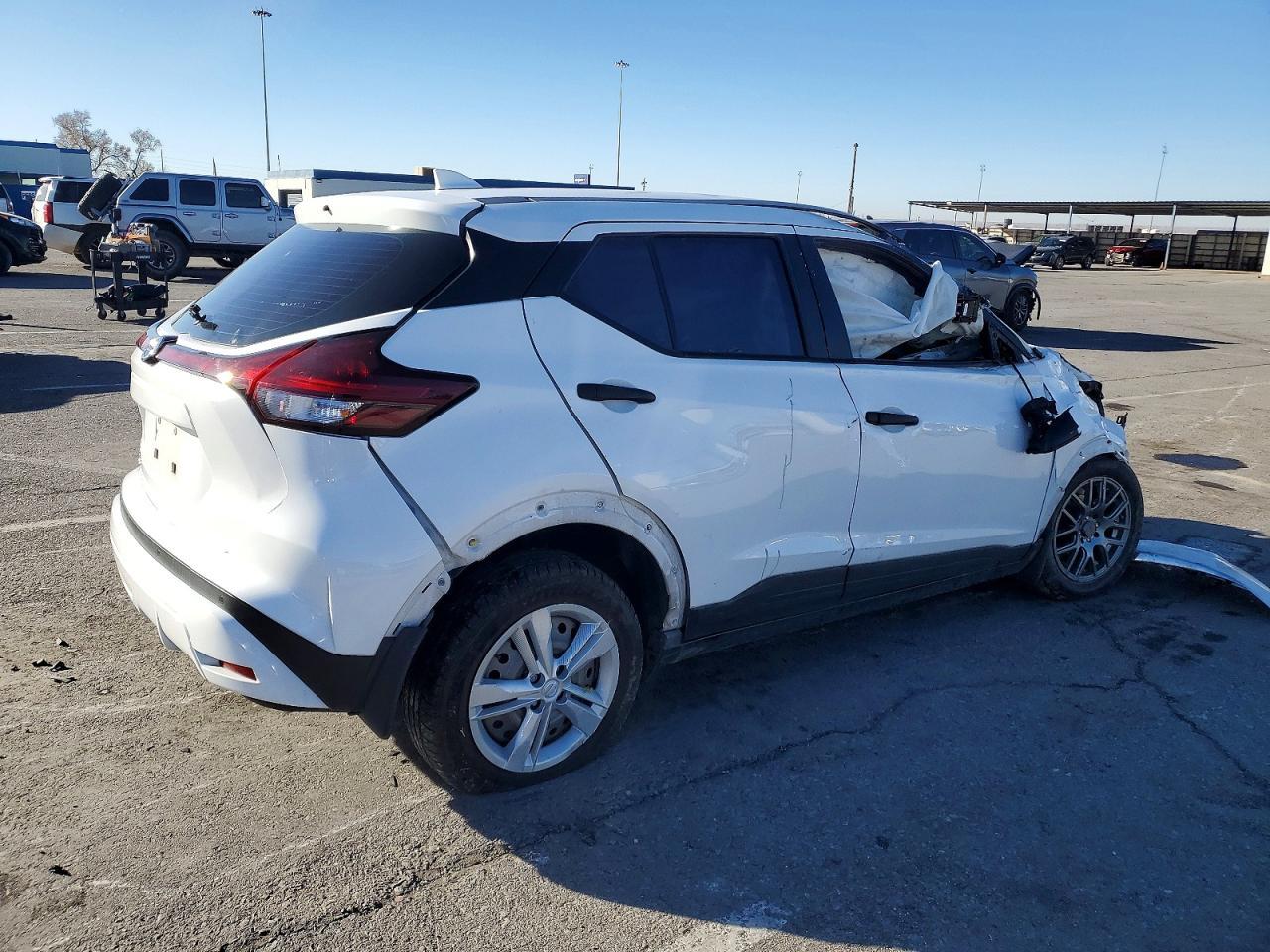 2021 Nissan Kicks