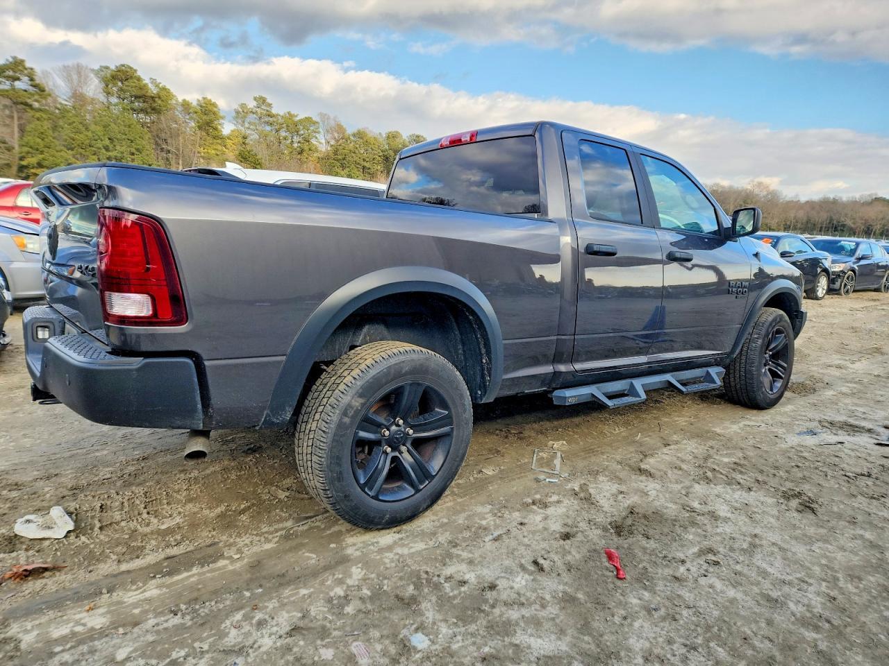 2022 Dodge Ram 1500 Classic slt