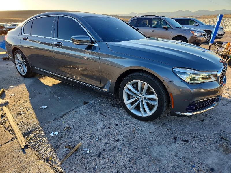 2016 BMW 750 xi