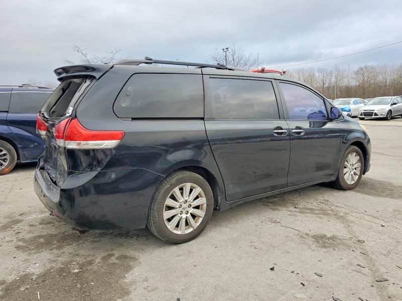 2011 Toyota Sienna xle