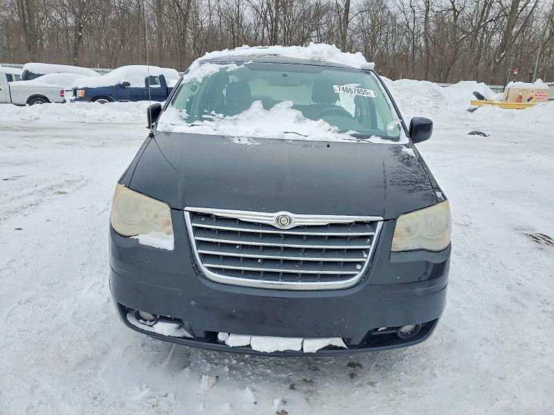 2010 Chrysler Town & Country Touring
