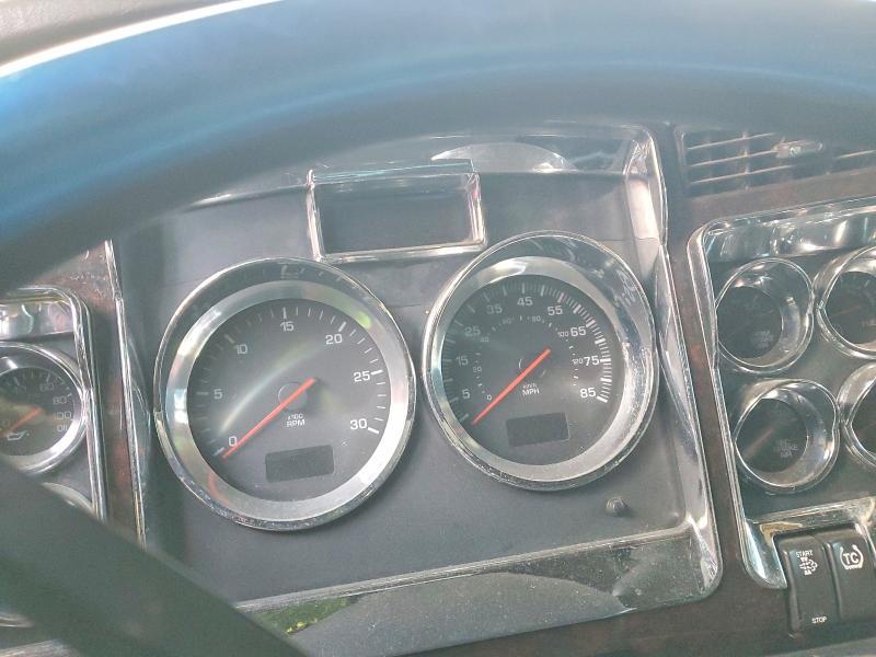 2018 Kenworth W900 Semi Truck