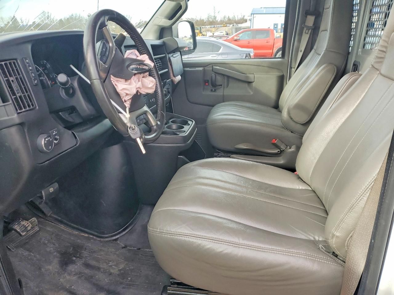 2017 GMC Savana 2500 Delivery Van