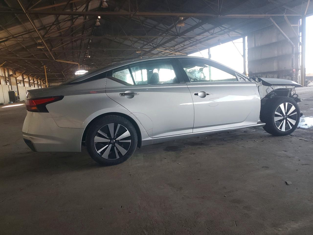 2021 Nissan Altima sv