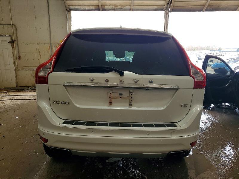 2016 Volvo Xc60 T5 Platinum