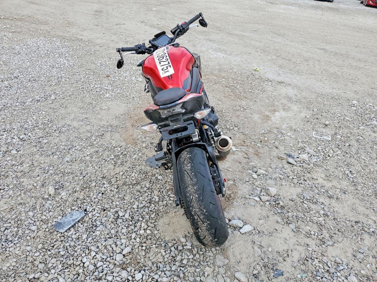 2024 Kawasaki ZR900 F
