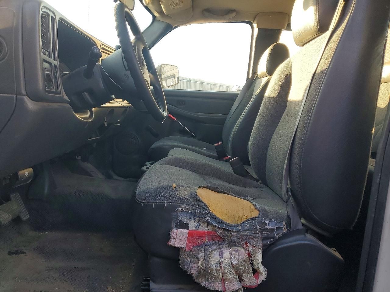 2005 GMC New Sierra C3500