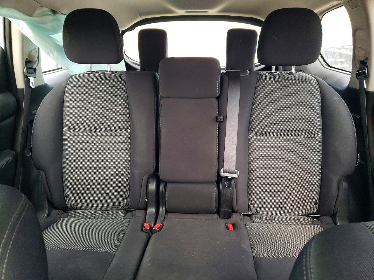 2018 Nissan Pathfinder s