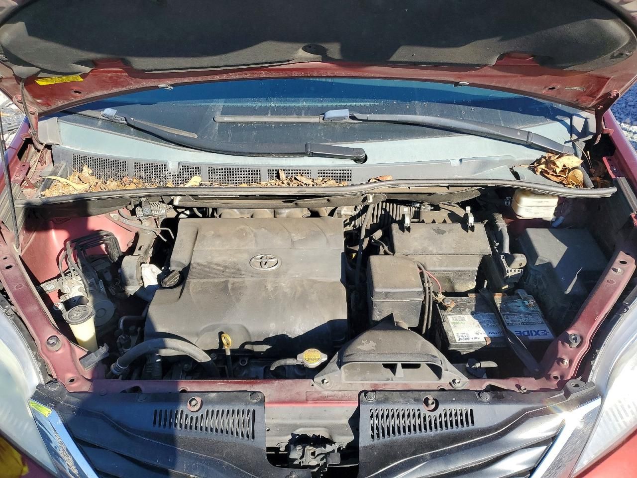 2013 Toyota Sienna le 8-passenger