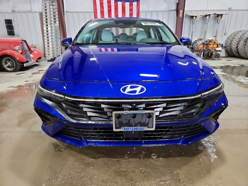 2024 Hyundai Elantra Limited