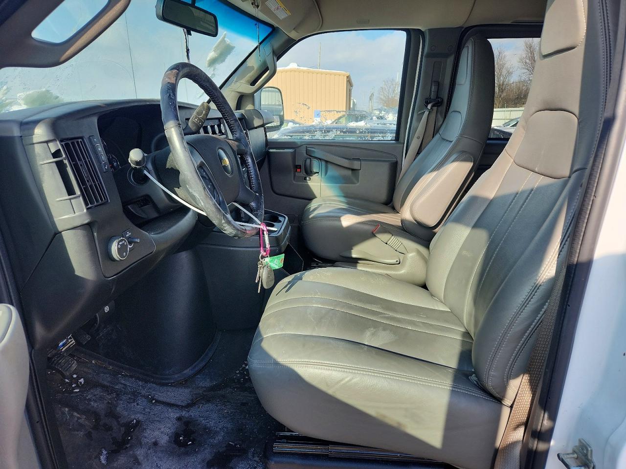 2021 Chevrolet Express G2500 LS