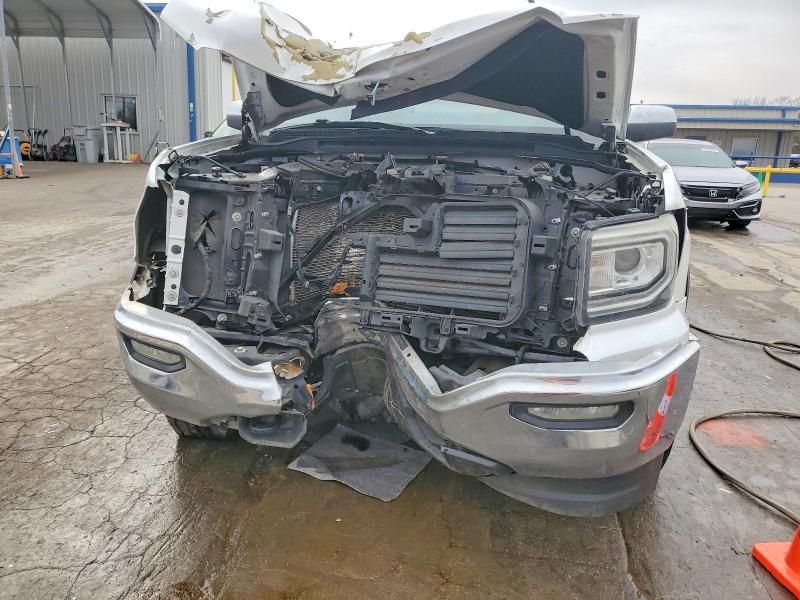 2017 GMC Sierra K1500 slt