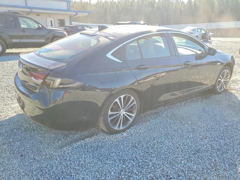 2018 Buick Regal Essence