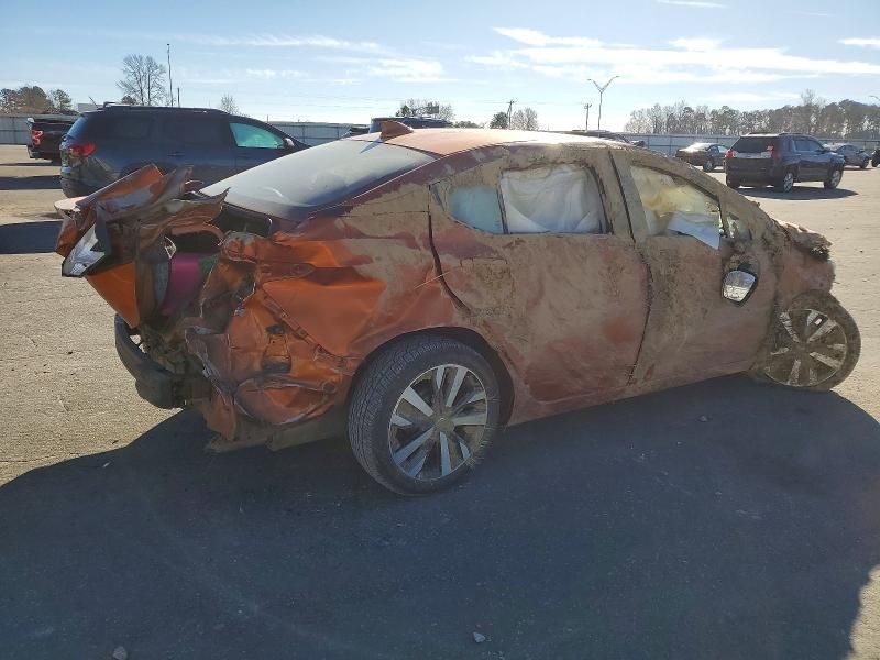 2021 Nissan Versa sr