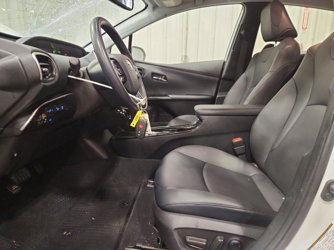 2021 Toyota Prius xle