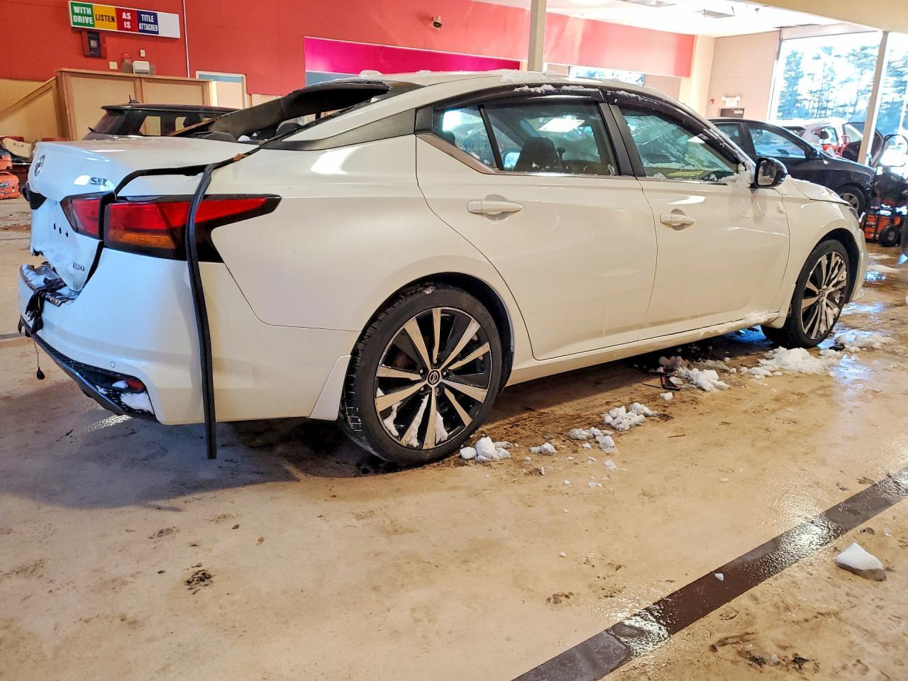 2021 Nissan Altima sr