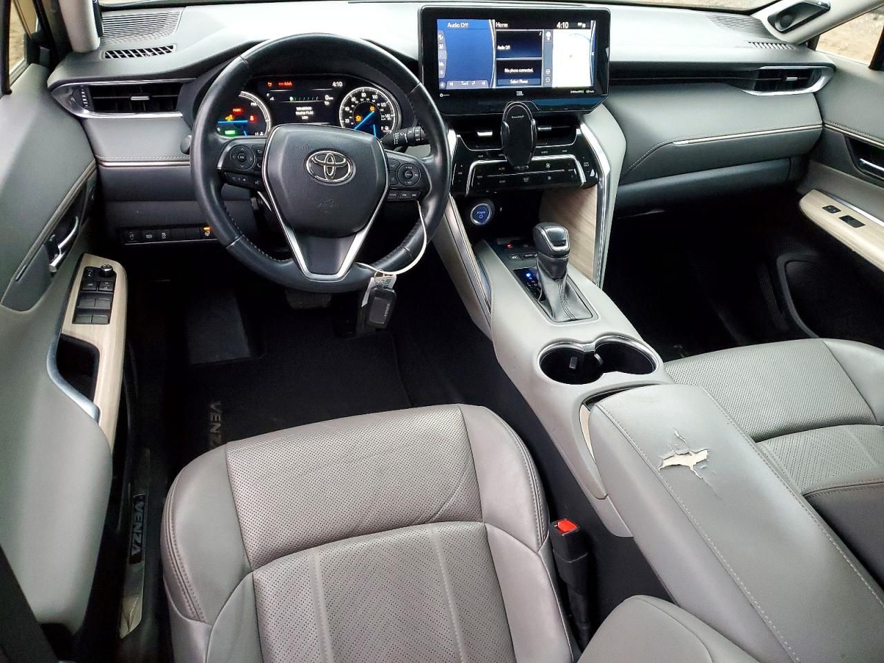 2021 Toyota Venza le