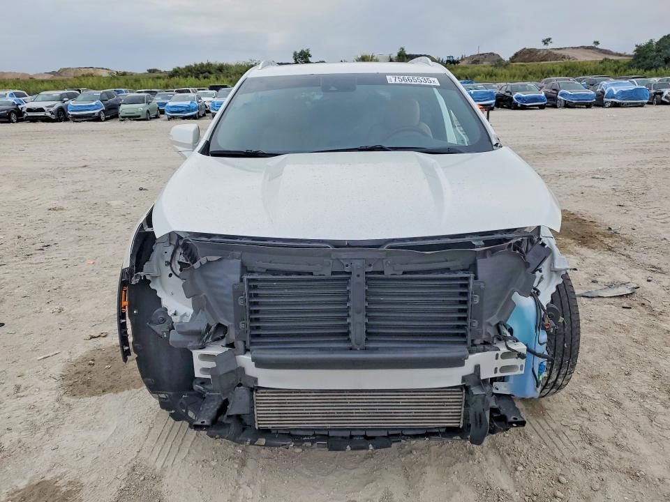 2022 Cadillac XT4 Premium Luxury