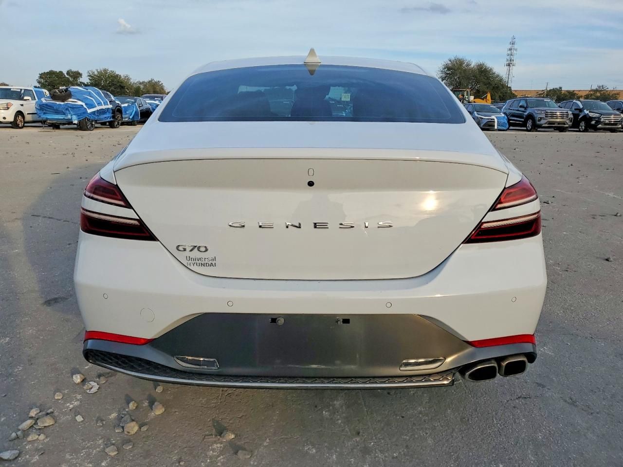 2023 Genesis G70 Base