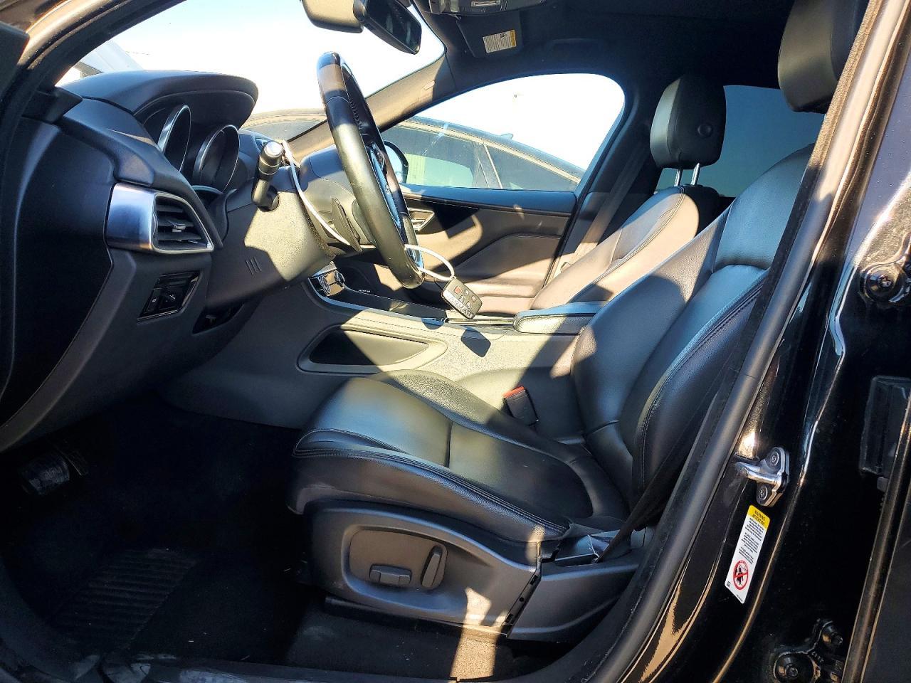 2018 Jaguar F-pace Premium