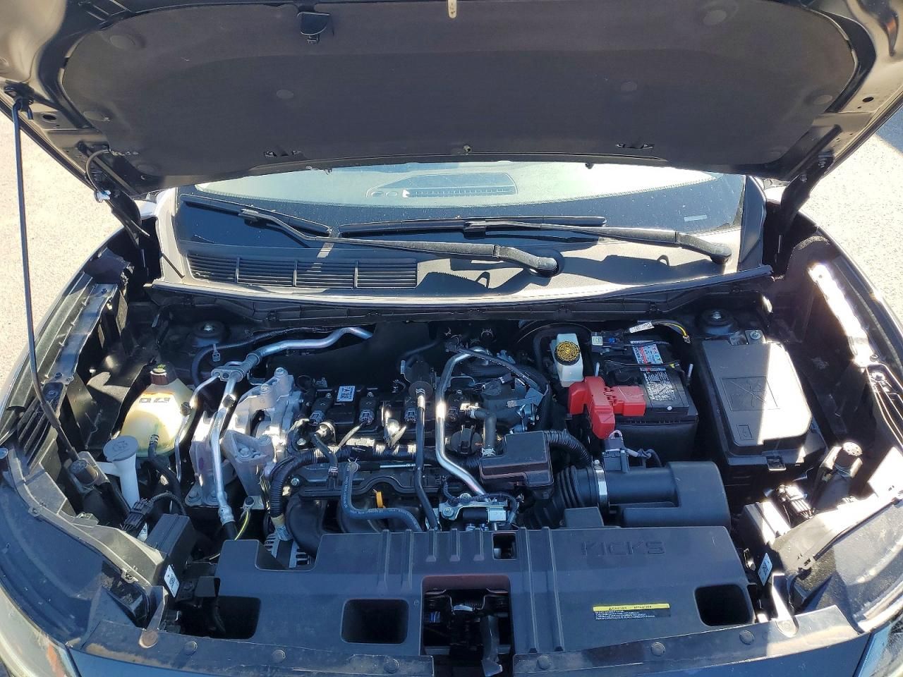 2025 Nissan Kicks sv