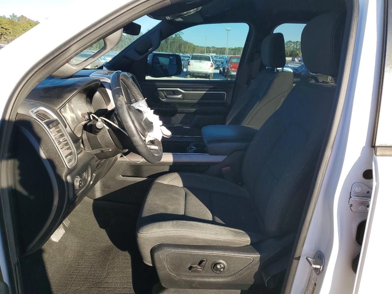 2020 Dodge Ram 1500 big Horn/lone Star