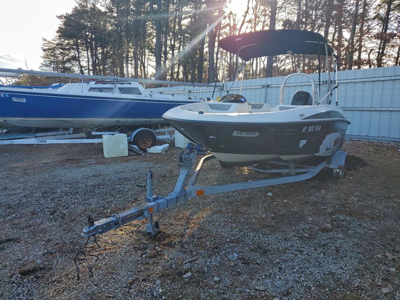 2013 Bayliner Boat