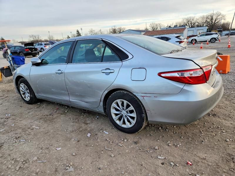2016 Toyota Camry le