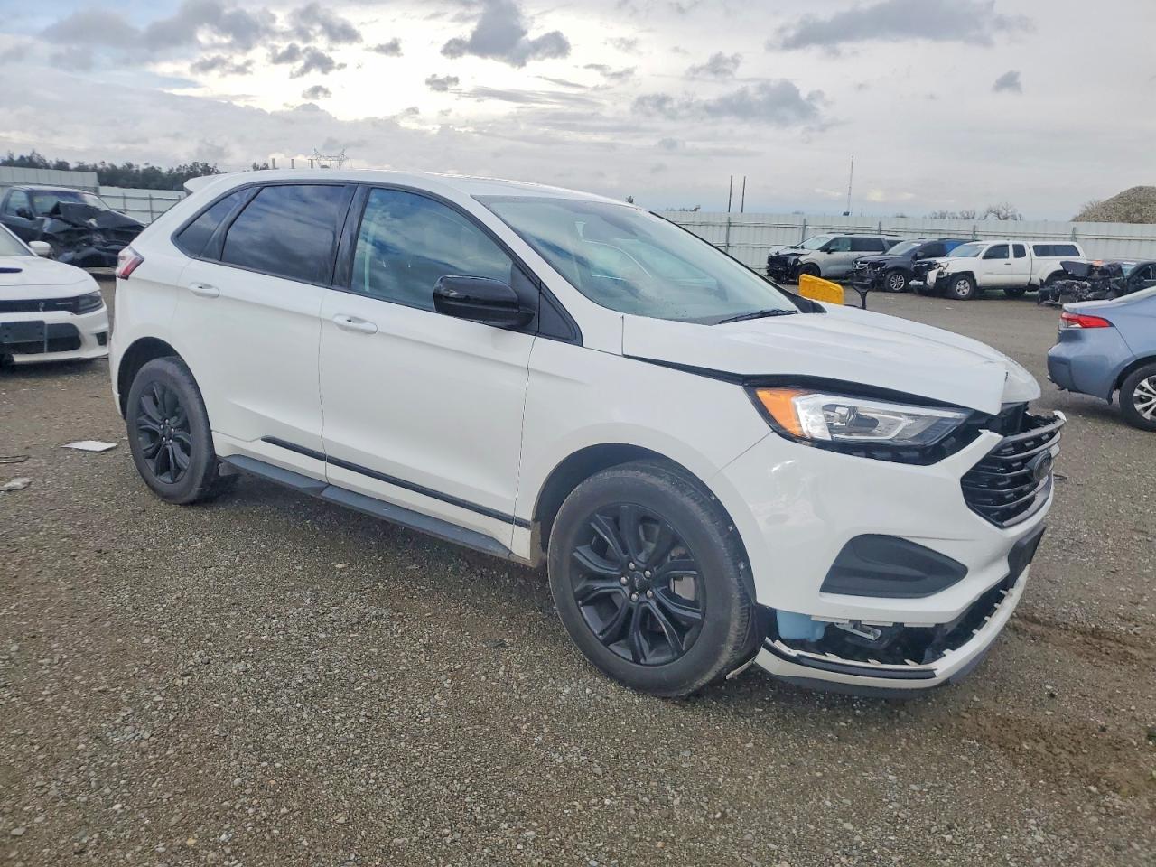 2024 Ford Edge se