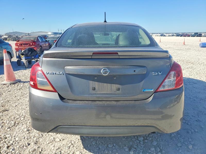2016 Nissan Versa s