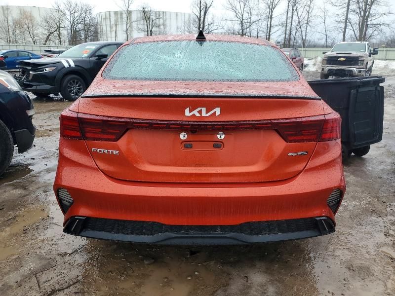 2023 KIA Forte gt Line