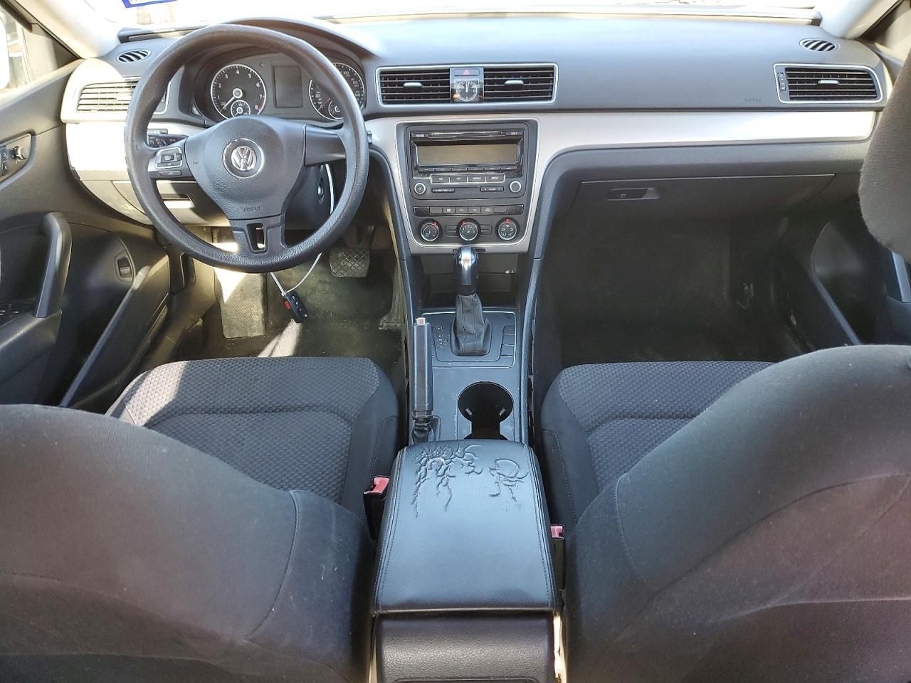 2014 Volkswagen Passat s