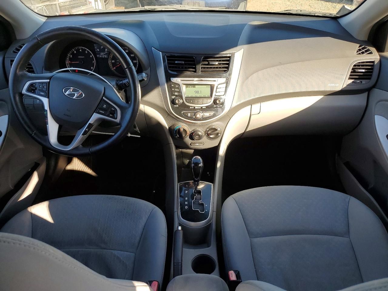 2013 Hyundai Accent se