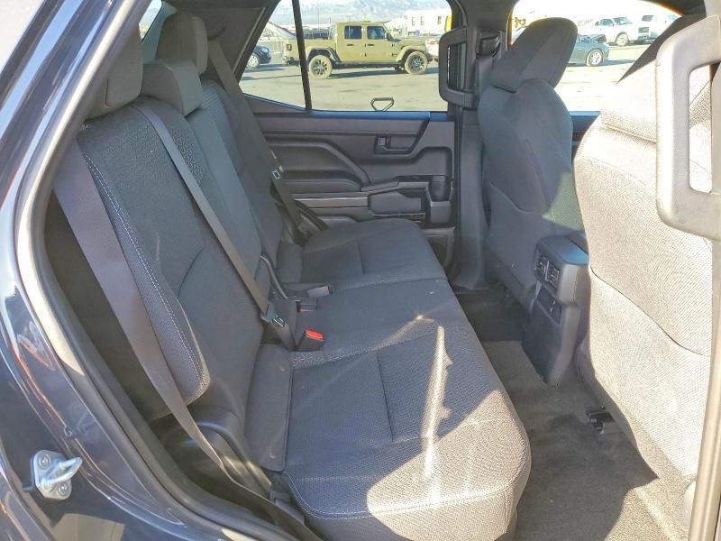 2025 Toyota 4runner SR5