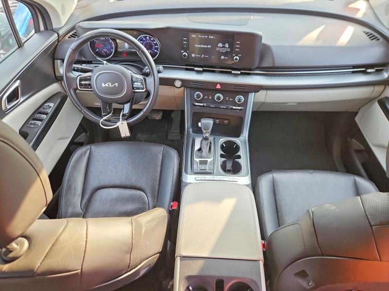 2022 KIA Carnival lx