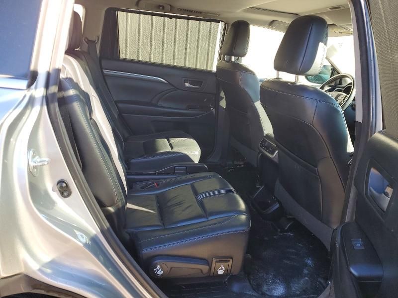 2017 Toyota Highlander se