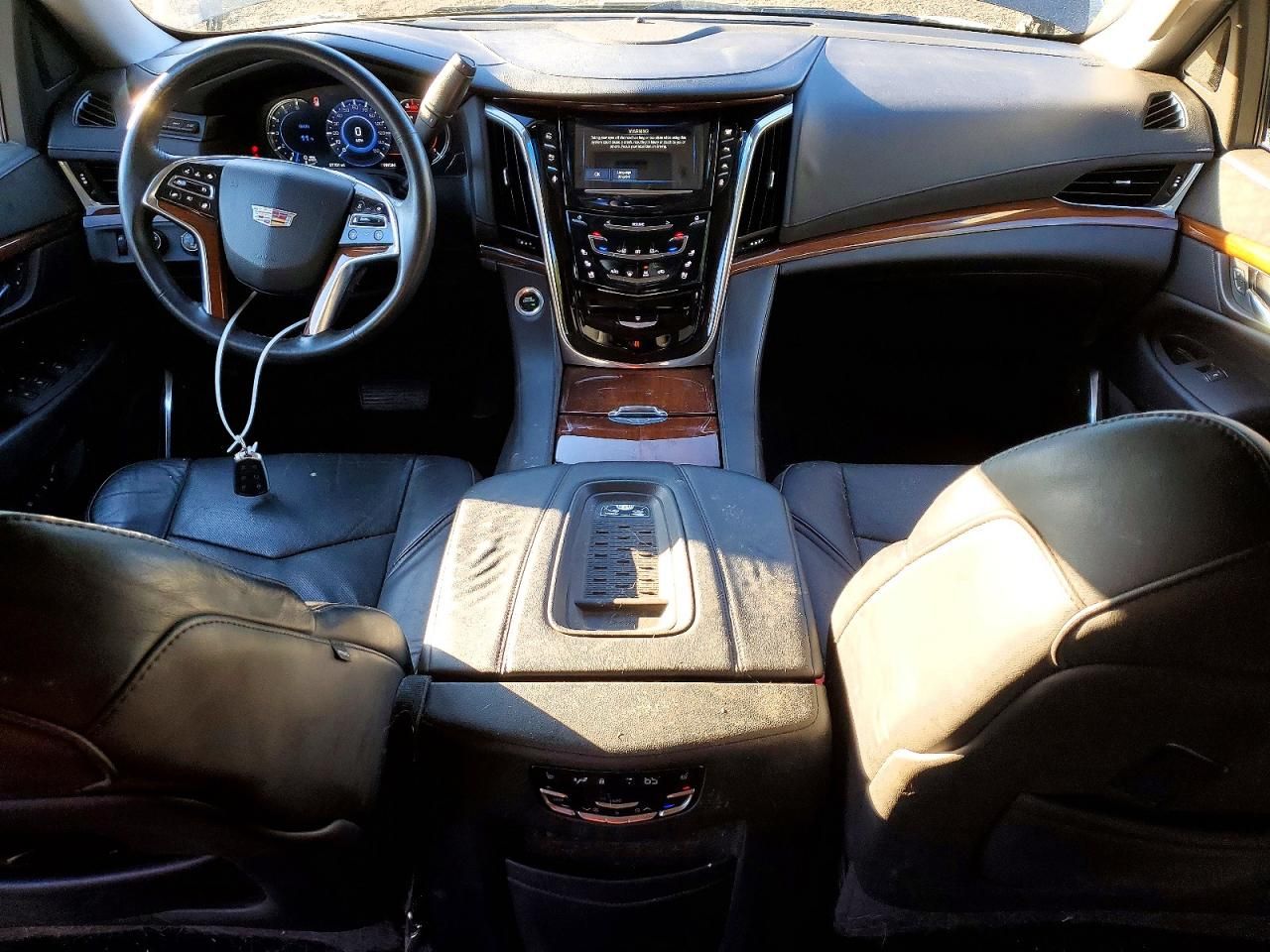 2016 Cadillac Escalade Luxury