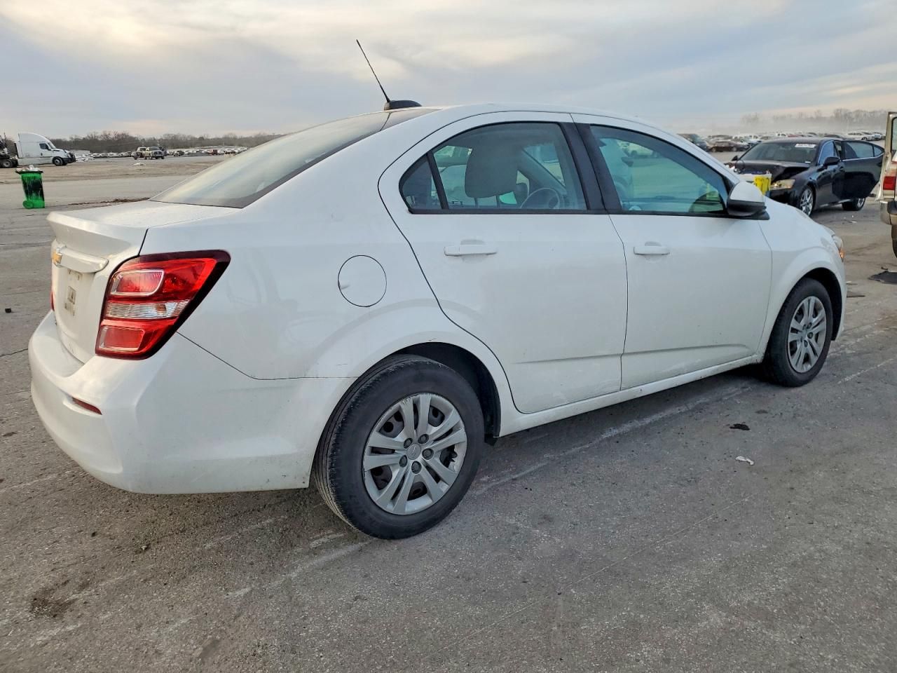 2017 Chevrolet Sonic ls