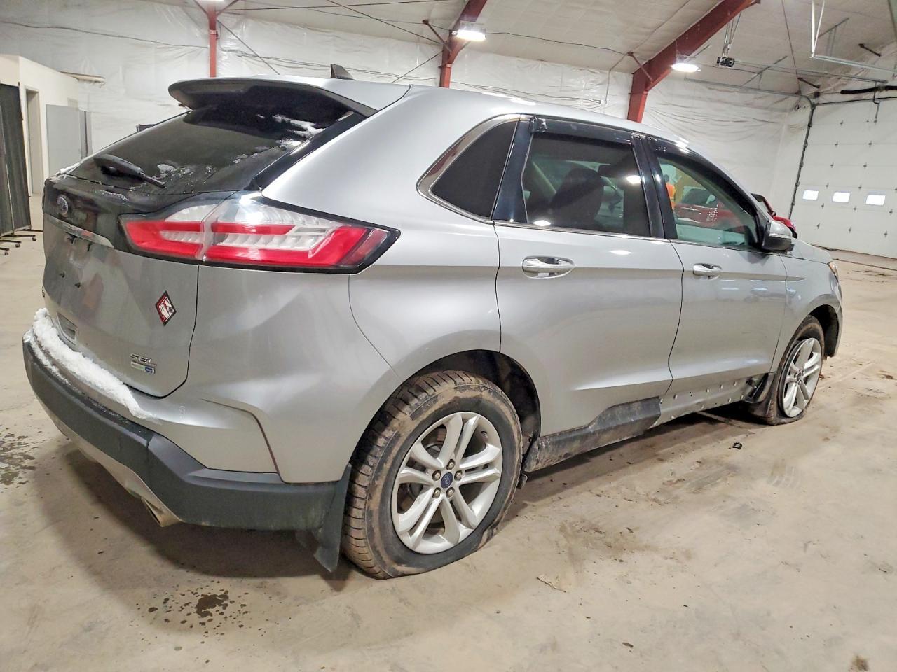 2020 Ford Edge sel