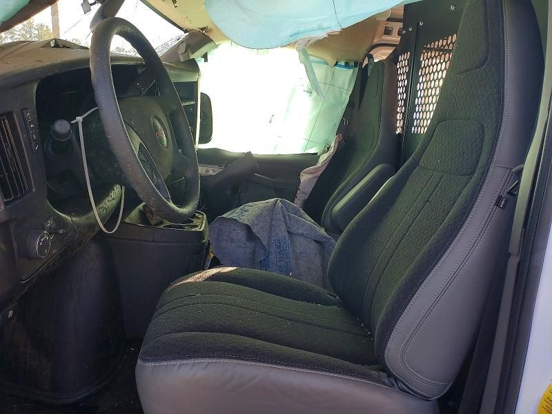 2025 GMC Savana G2500